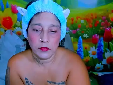 indianroxy online show from June 10, 2026, 6:25 am