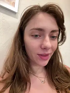 MariiD online show from November 7, 2025, 9:14 am