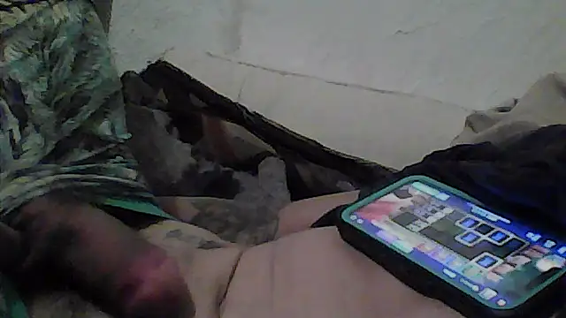 Snapshot of mikeylong chatting on November 2, 2025, 10:15 pm mikeylong online show from November 2, 2025, 10:15 pm