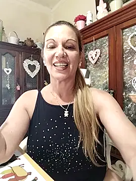 Snapshot of Melmamalhuda@xh chatting on October 6, 2025, 7:42 am Melmamalhudaxh online show from October 6, 2025, 7:42 am