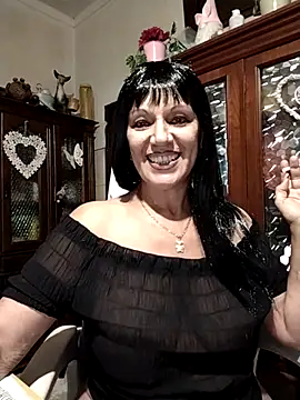 Snapshot of Melmamalhuda@xh chatting on October 24, 2025, 9:14 pm Melmamalhudaxh online show from October 24, 2025, 9:14 pm