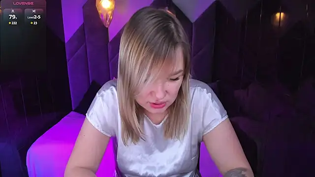 BellaDreamy online show from March 12, 2025, 5:24 am