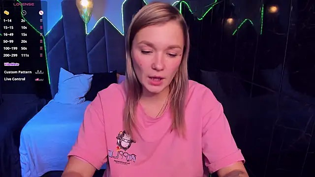 BellaDreamy online show from September 30, 2025, 6:14 pm