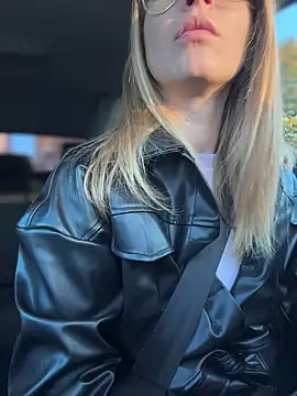 AnastasiaAniess online show from November 5, 2025, 7:00 am