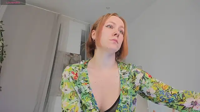 LilianKroft online show from May 14, 2026, 11:40 am