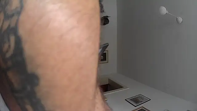 tctwo online show from October 1, 2025, 11:58 am