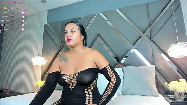 Snapshot of myax_evans chatting on March 17, 2025, 11:42 am myax evans online show from March 17, 2025, 11:42 am