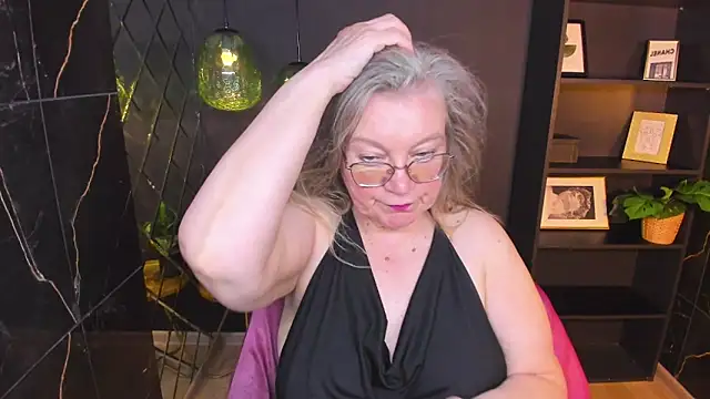 NataliMellow online show from May 23, 2026, 1:21 pm