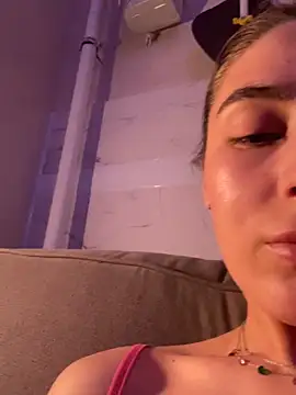 so cutes online show from September 14, 2025, 8:09 pm