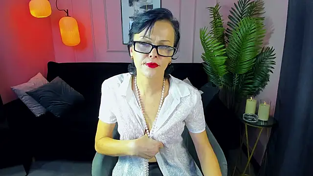 Snapshot of BrandiSweetie chatting on September 23, 2025, 1:40 pm BrandiSweetie online show from September 23, 2025, 1:40 pm