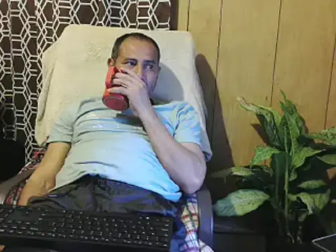 dantehot2020 online show from February 12, 2025, 1:30 am