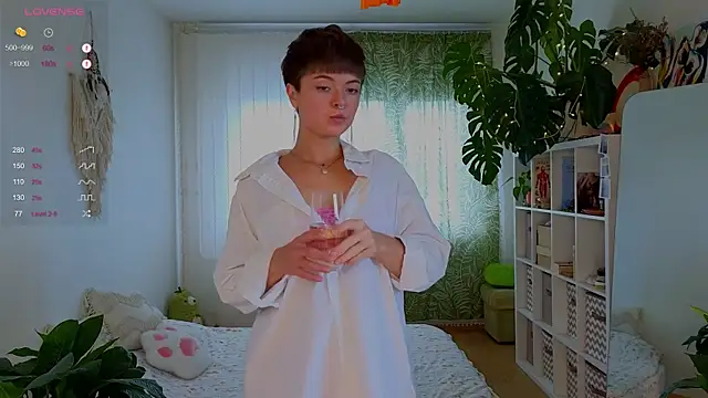 lana sky online show from October 2, 2025, 12:30 pm