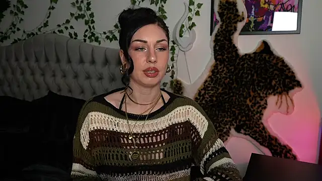 Estherjizz online show from September 19, 2025, 7:18 pm