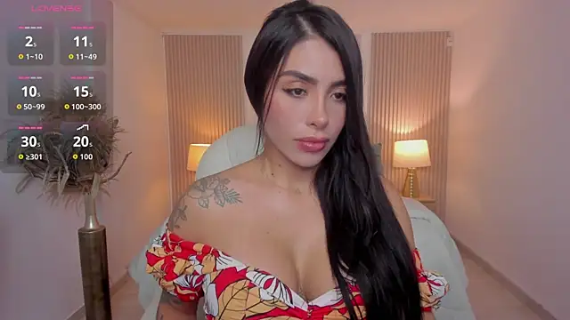 Sarah Stone  online show from April 11, 2026, 8:23 pm