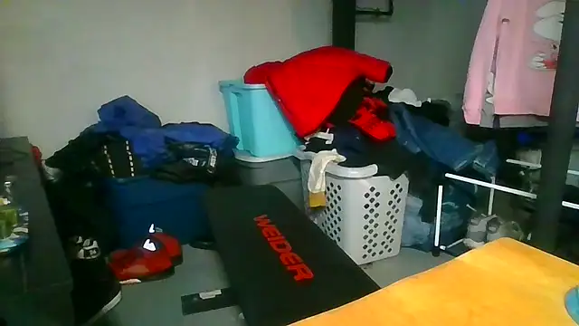 BigWayneBabyXXX online show from December 15, 2025, 3:12 am