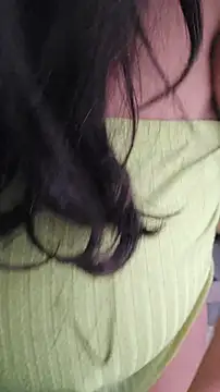 littleRikka online show from March 1, 2026, 9:31 am