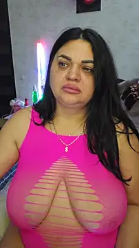 littleRikka online show from April 13, 2026, 8:13 pm