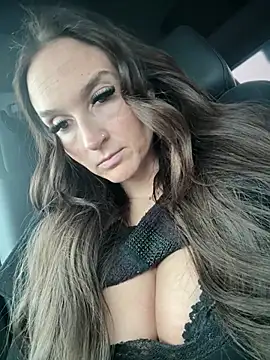 Snapshot of _Rapunzel_ chatting on February 18, 2026, 9:22 pm Rapunzel online show from February 18, 2026, 9:22 pm