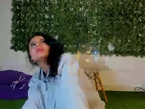 AbbyTaylorr online show from April 18, 2026, 2:08 pm