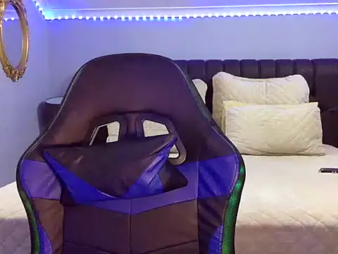 BOOTYBANGER24xx online show from September 14, 2025, 1:17 am