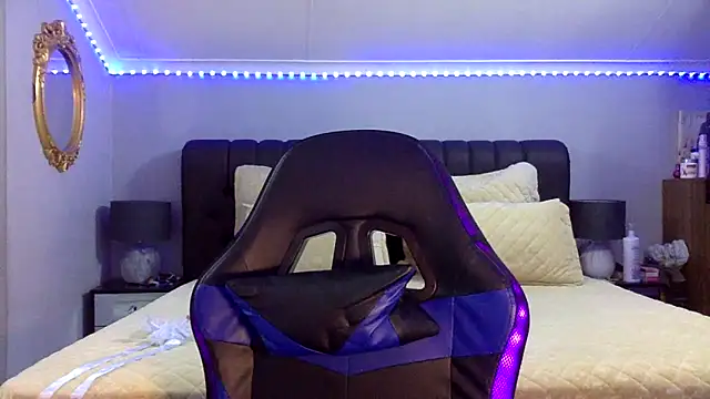 BOOTYBANGER24xx online show from November 21, 2025, 2:54 am