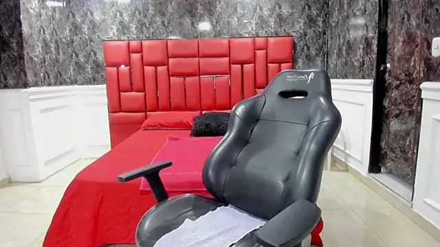 Imyourdirtymilf online show from October 8, 2025, 7:58 pm