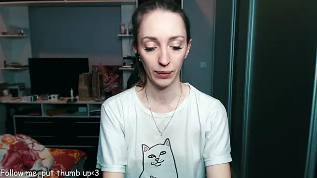 Natalimeowks online show from January 1, 2025, 12:33 pm
