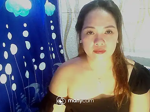 BURBERRY69 online show from September 15, 2025, 2:12 am