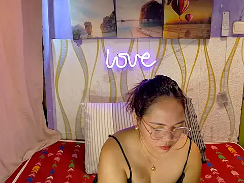 BURBERRY69 online show from March 6, 2026, 1:33 am