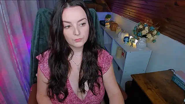 ErinMarshall online show from November 25, 2025, 3:34 pm