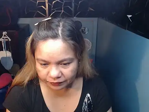 ambersmile online show from October 9, 2025, 10:43 pm