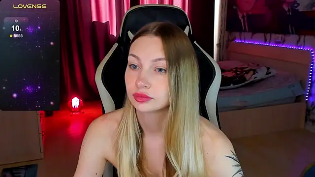 BiMolly online show from September 12, 2025, 5:29 am