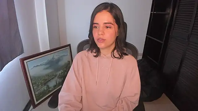 mia collins x online show from October 1, 2025, 6:56 pm