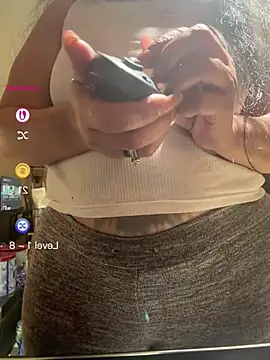 Snapshot of PichyPrettyPussy chatting on June 29, 2026, 2:39 pm PichyPrettyPussy online show from June 29, 2026, 2:39 pm