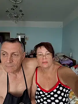 Snapshot of _lady_red_ chatting on September 24, 2025, 6:09 am lady red online show from September 24, 2025, 6:09 am