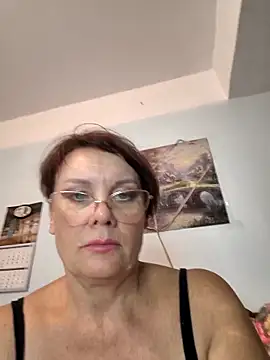 Snapshot of _lady_red_ chatting on September 14, 2025, 5:46 pm lady red online show from September 14, 2025, 5:46 pm