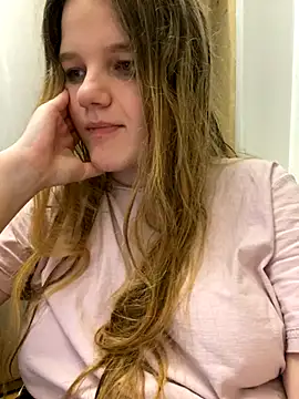 Snapshot of -MimmiLissa- chatting on November 10, 2025, 8:03 pm -MimmiLissa- online show from November 10, 2025, 8:03 pm