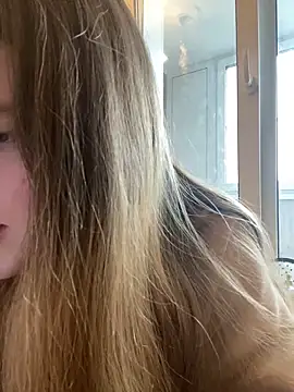 Snapshot of -MimmiLissa- chatting on April 23, 2026, 12:29 pm -MimmiLissa- online show from April 23, 2026, 12:29 pm