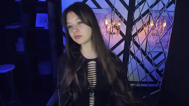 ElizaMild online show from February 14, 2025, 5:25 pm