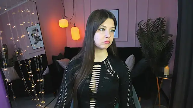 ElizaMild online show from March 17, 2026, 1:14 pm