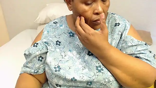 zandile online show from December 16, 2025, 1:15 pm