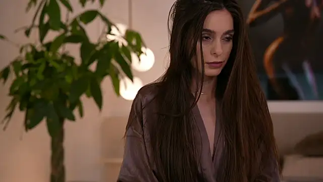 DoviaClaire online show from October 6, 2025, 6:36 am