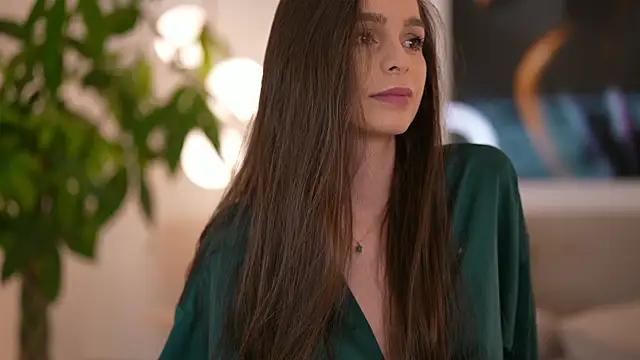 DoviaClaire online show from September 26, 2025, 6:42 am