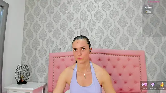 Princsgirl  online show from May 20, 2026, 7:33 pm