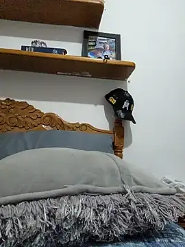 Snapshot of BadMicaela1 chatting on December 4, 2024, 3:53 am BadMicaela1 online show from December 4, 2024, 3:53 am