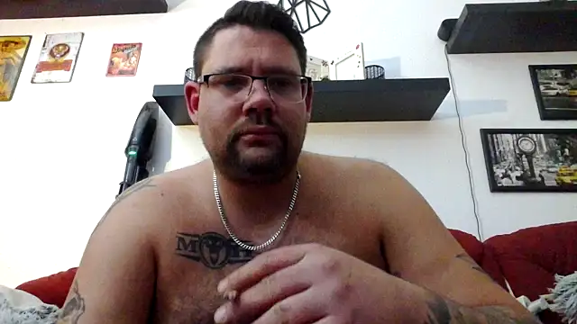 sexykevin17cm online show from April 19, 2026, 7:49 pm