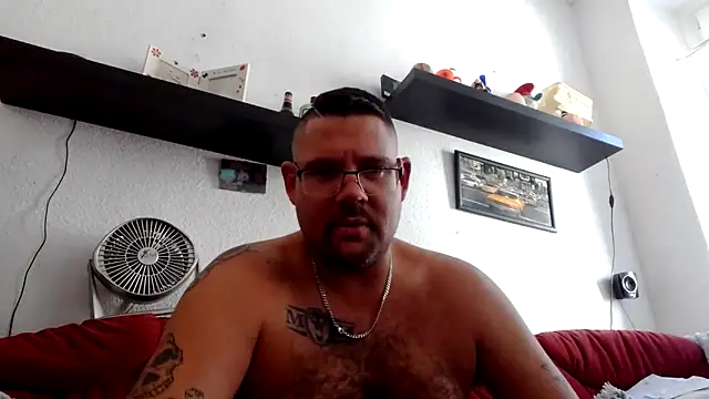 Snapshot of sexykevin17cm chatting on October 2, 2025, 1:25 pm sexykevin17cm online show from October 2, 2025, 1:25 pm