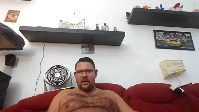 Snapshot of sexykevin17cm chatting on October 15, 2025, 3:53 pm sexykevin17cm online show from October 15, 2025, 3:53 pm