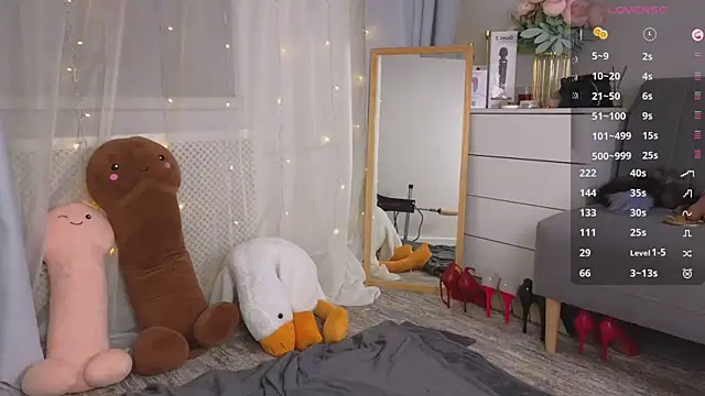 Mira Falls online show from March 6, 2025, 5:35 am