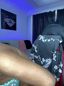 Snapshot of Shantal_Lovee chatting on January 31, 2025, 2:28 pm Shantal Lovee online show from January 31, 2025, 2:28 pm